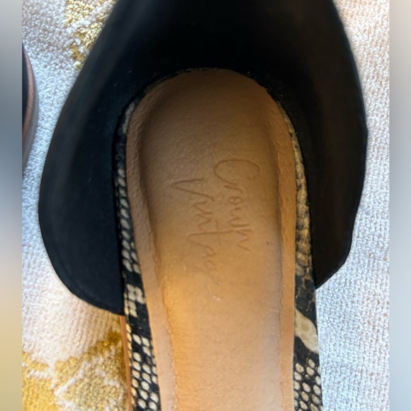 Women’s Crown Vintage slip on shoe - Black with pewter studs - Size 6 - Picture 4 of 4